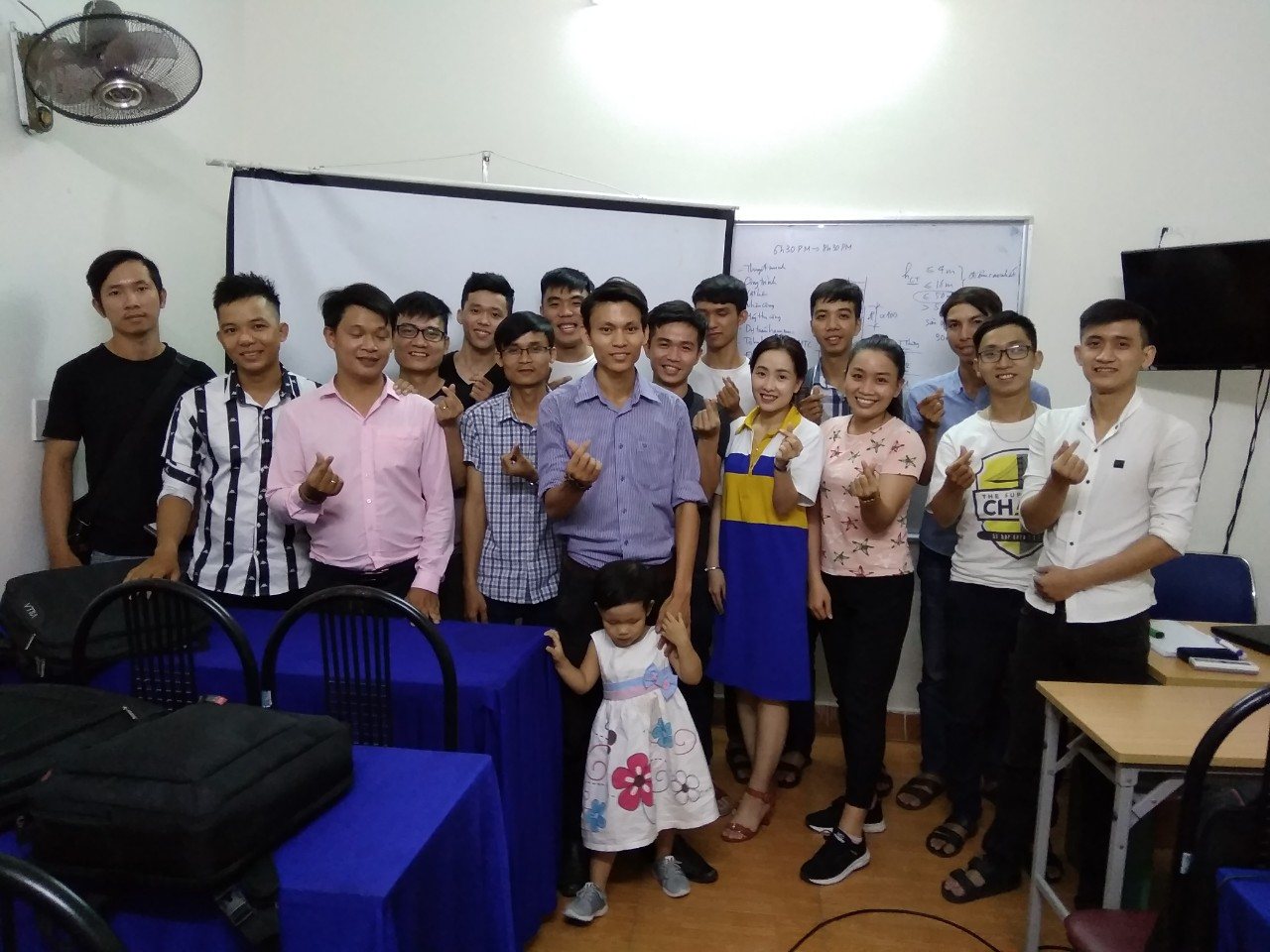 Học viên thực hành nghiệp vụ xây dựng tại lớp đào tạo – Đà Nẵng, 2018
